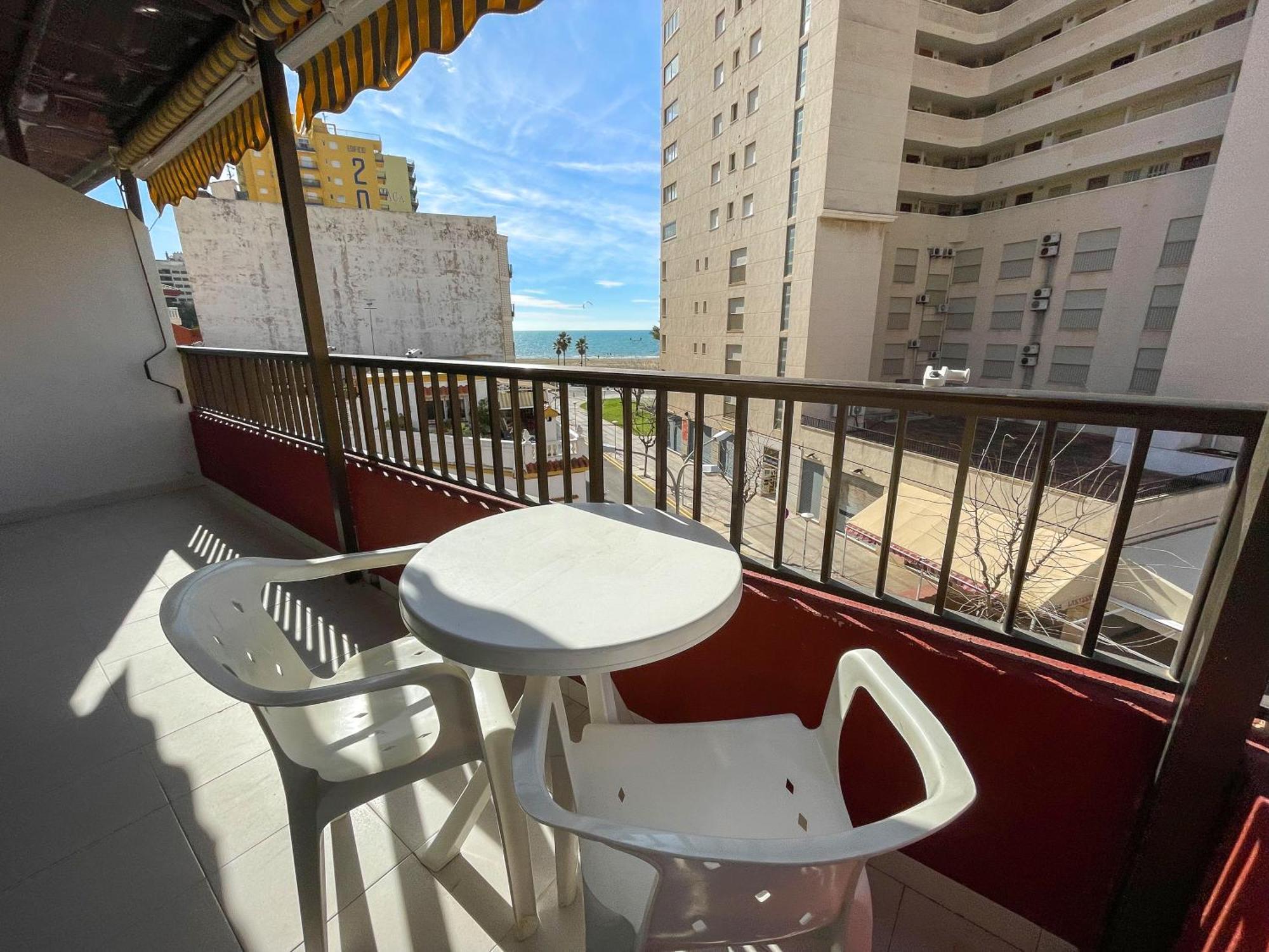 Apartamentos Playa Oropesa 3000 أوروبيسا ذيل مار المظهر الخارجي الصورة